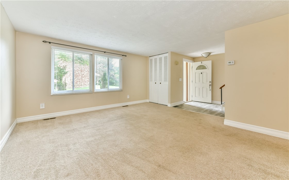 4413 Laurel Oak Dr