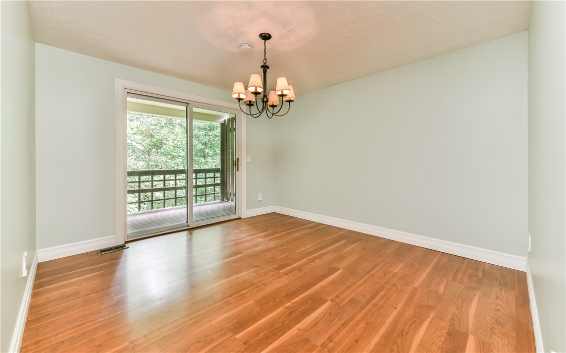 4413 Laurel Oak Dr