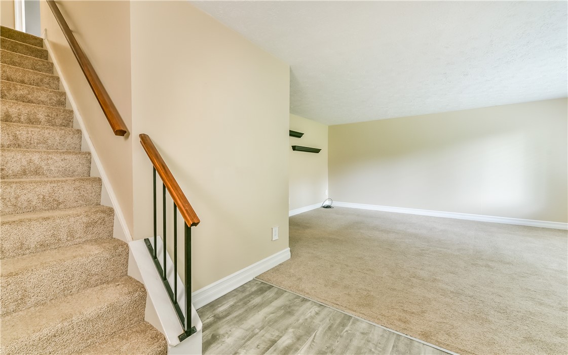 4413 Laurel Oak Dr