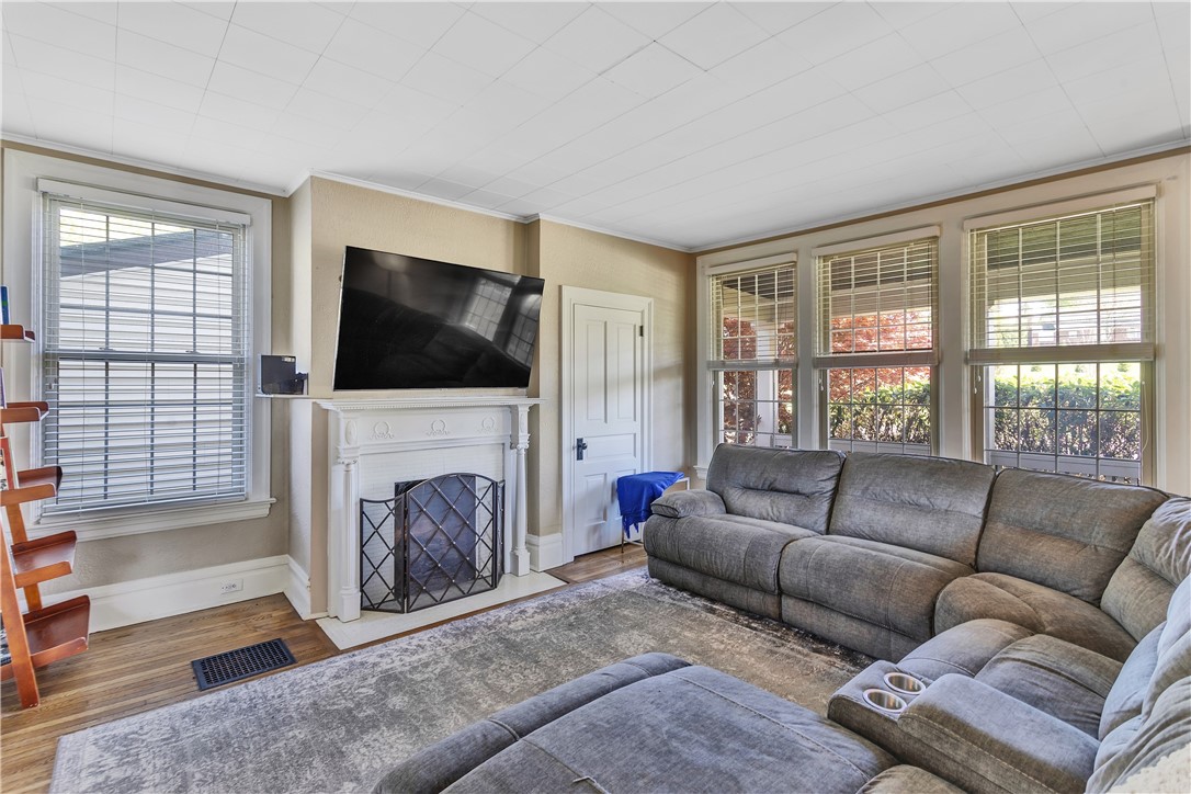 1226 Mayview Rd