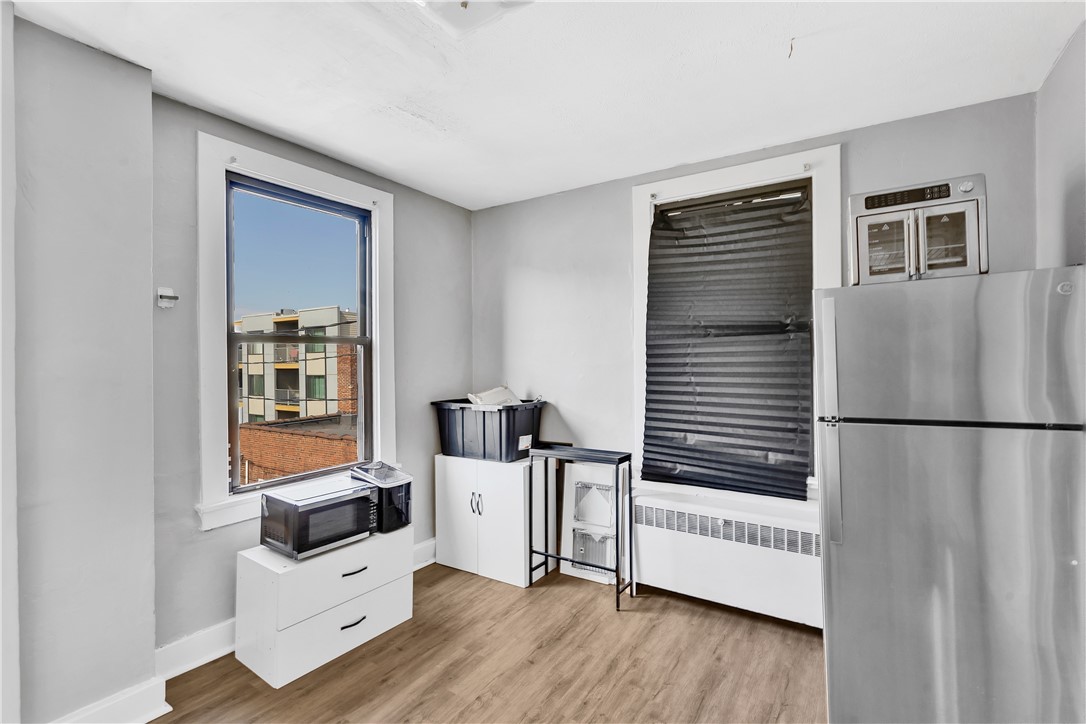 810 Amity St