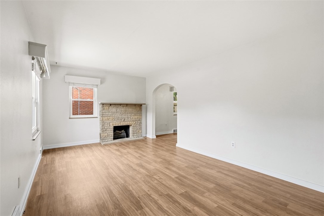 3343 MAPLE