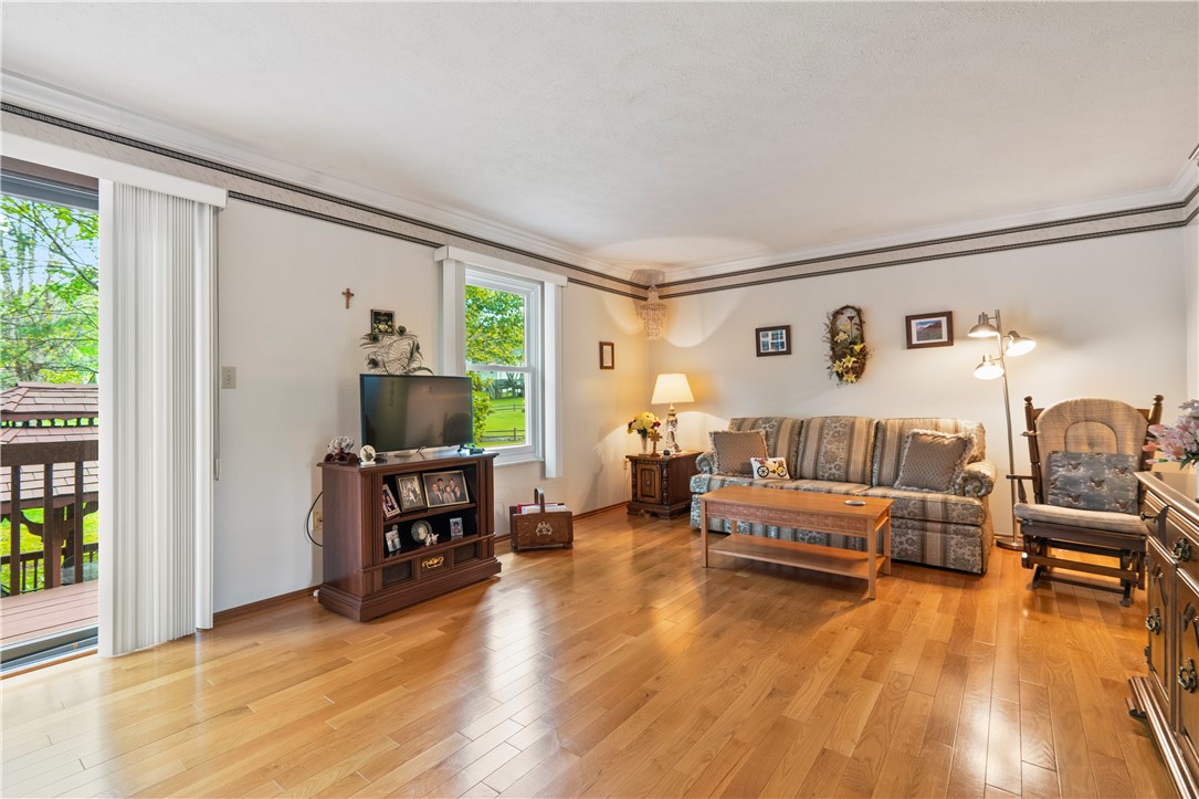 226 Carters Grove Dr