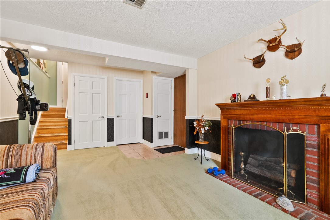 226 Carters Grove Dr