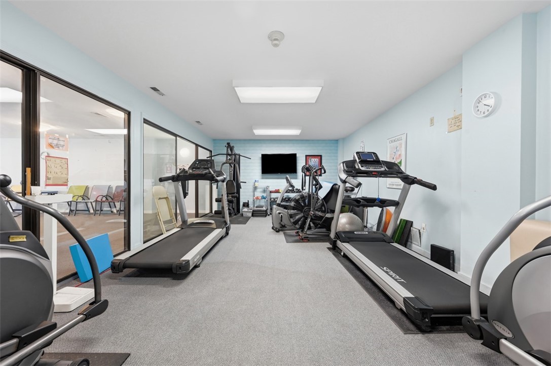 540 N NEVILLE 305