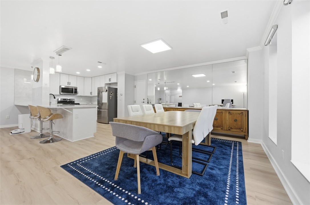 540 N NEVILLE 305