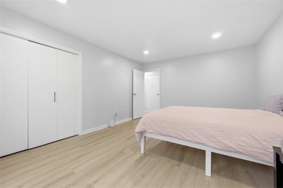 540 N NEVILLE 305