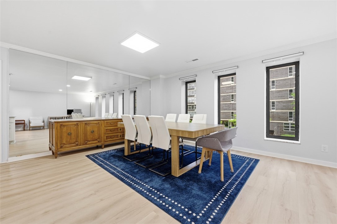 540 N NEVILLE 305