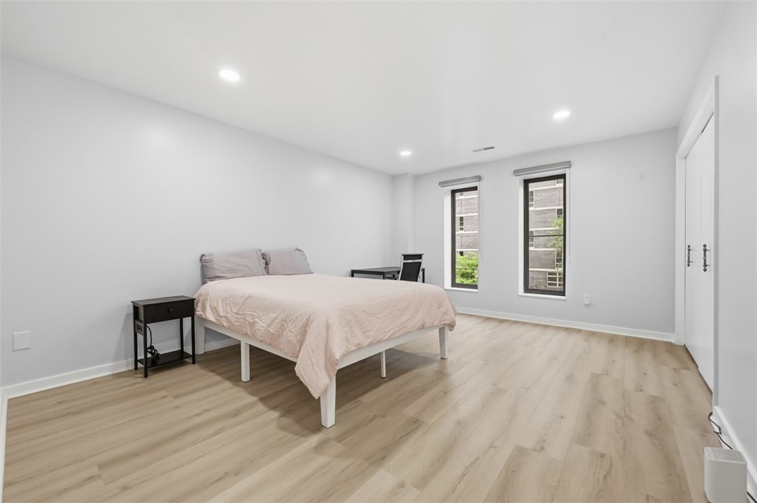 540 N NEVILLE 305