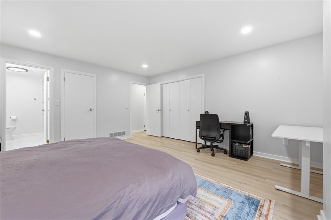 540 N NEVILLE 305