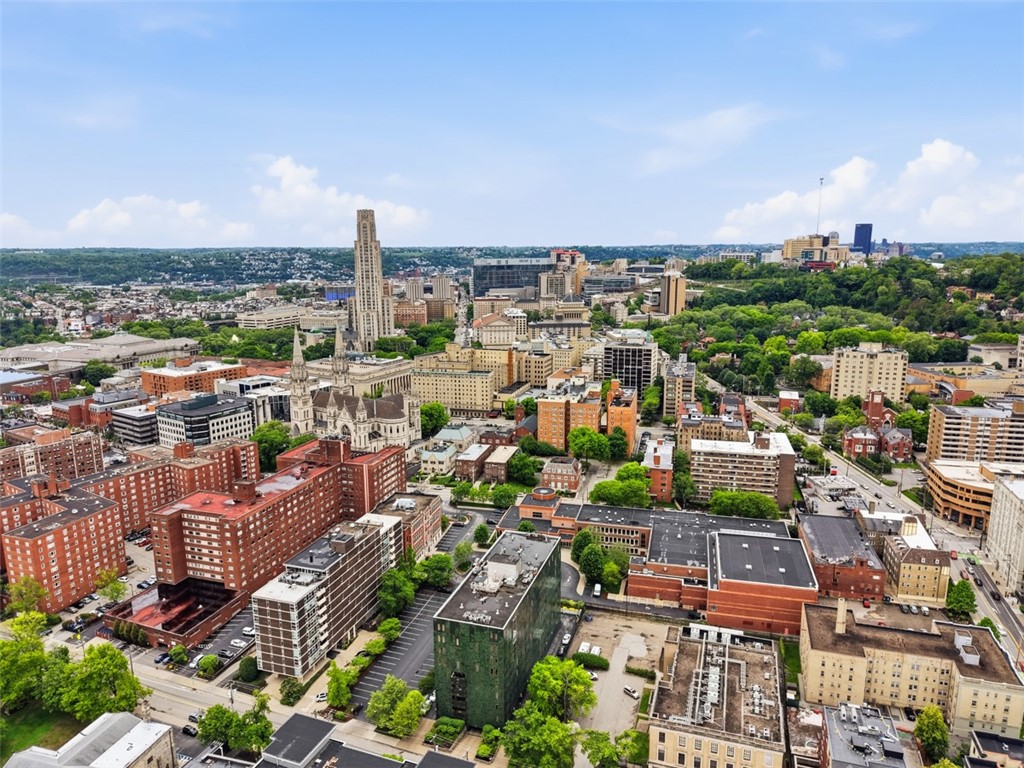 540 N NEVILLE 305