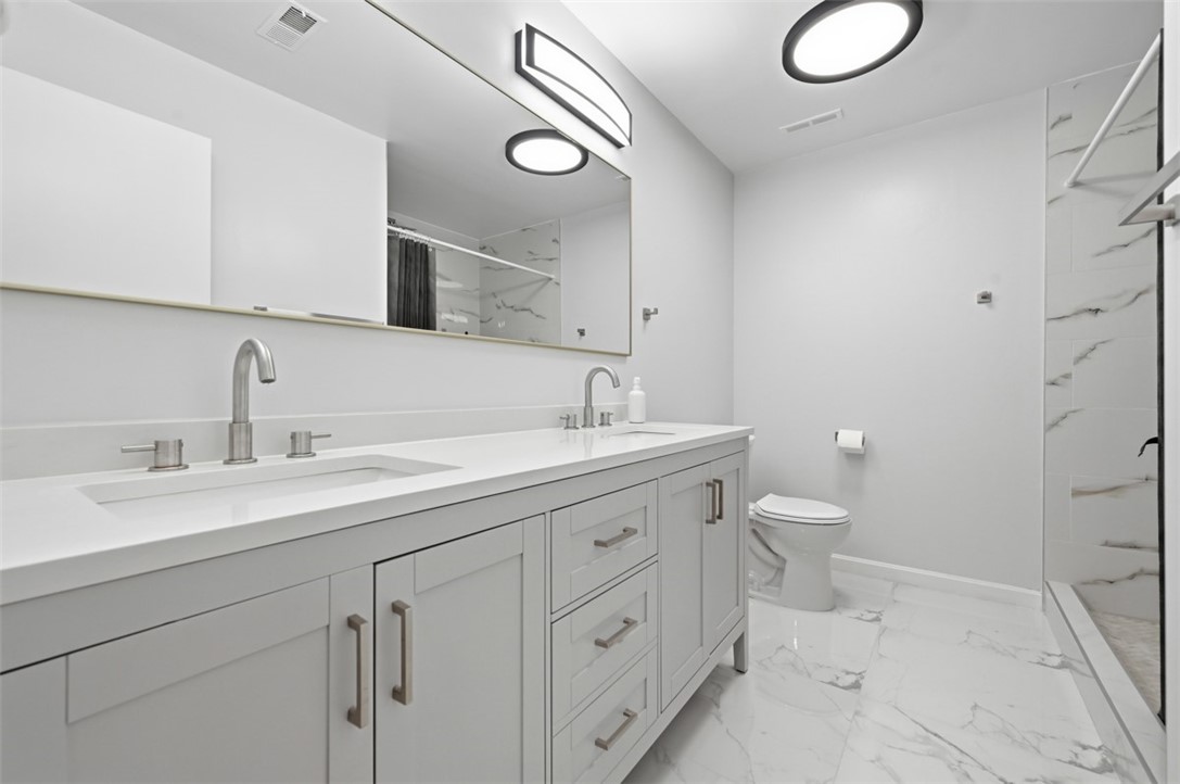 540 N NEVILLE 305