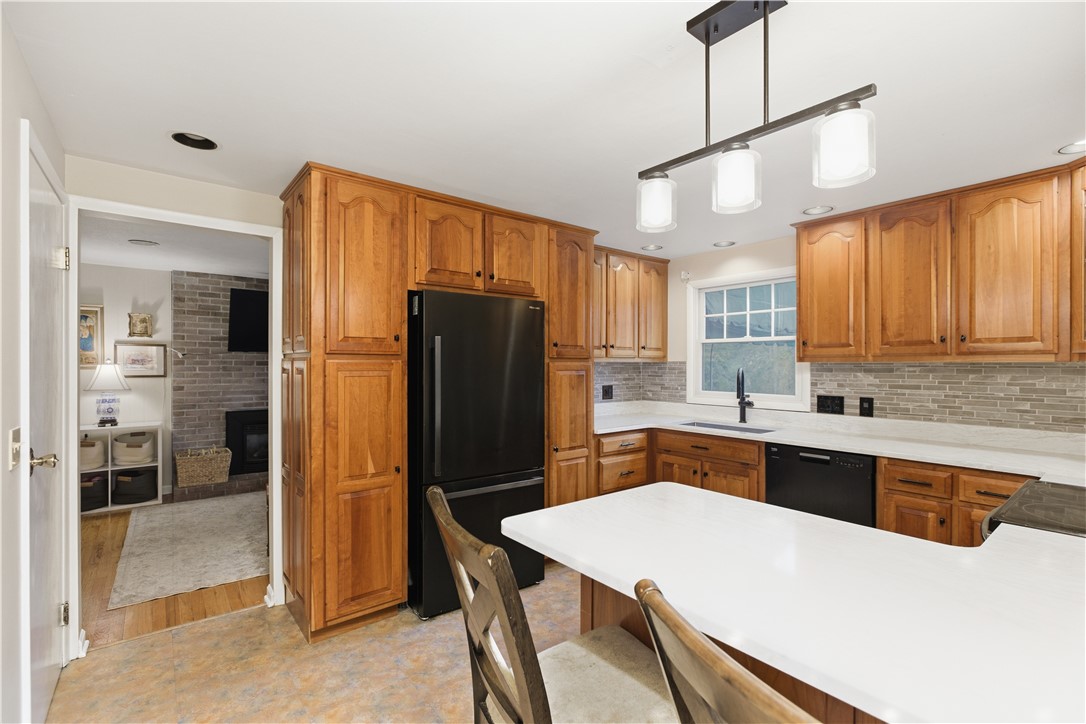 2421 Rolling Farms Road