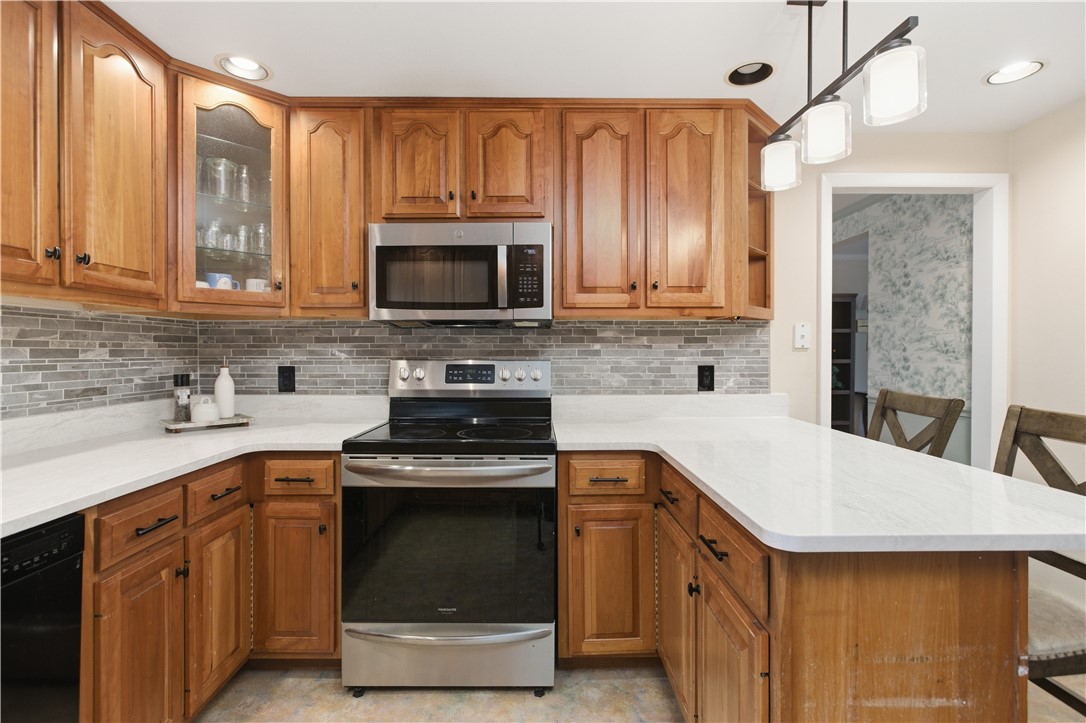 2421 Rolling Farms Road
