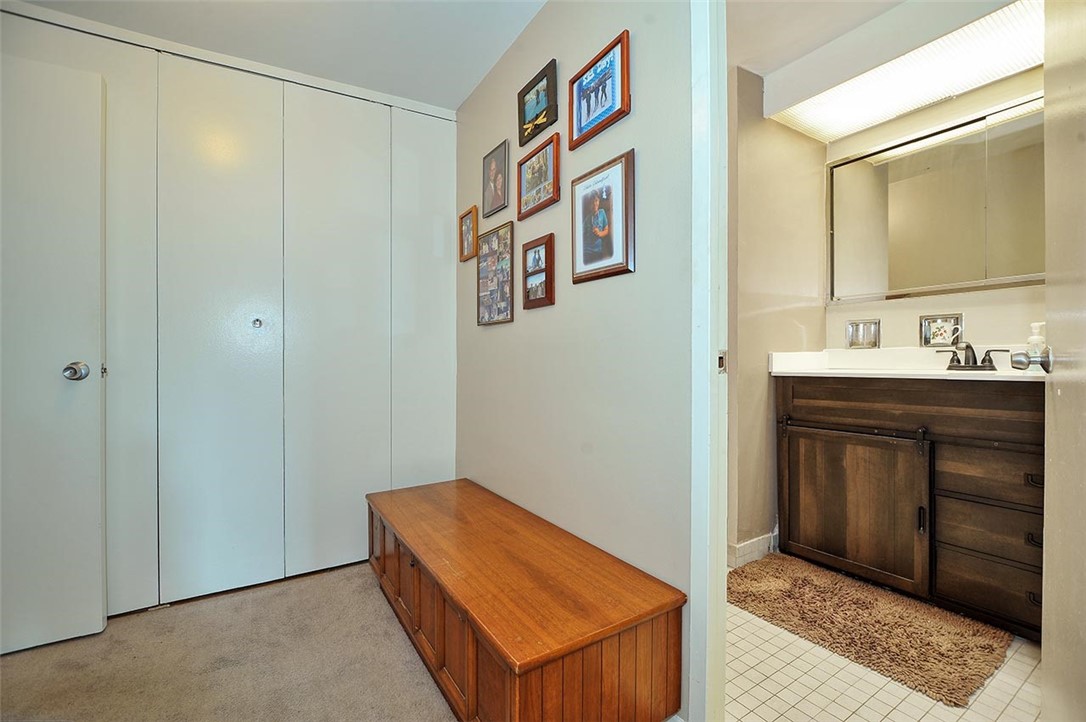320 Fort Duquesne Blvd 8M