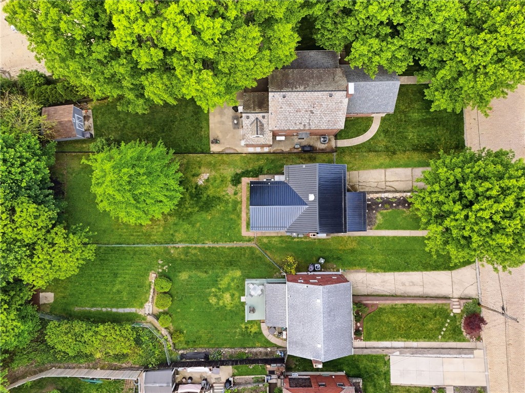 502 WOODLAND