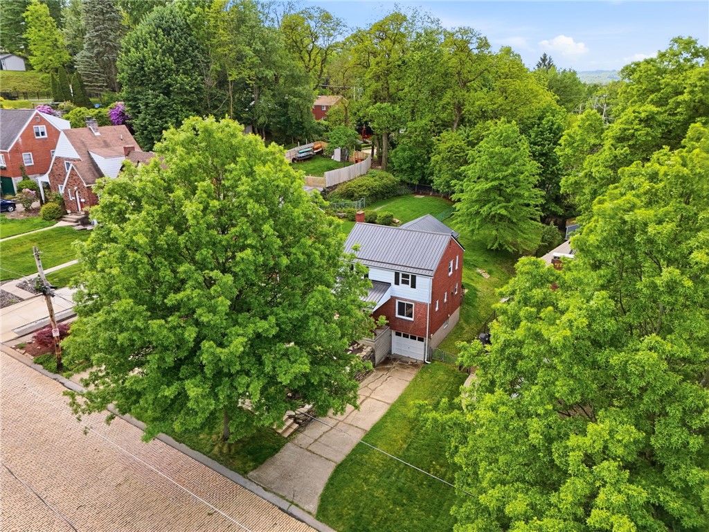502 WOODLAND