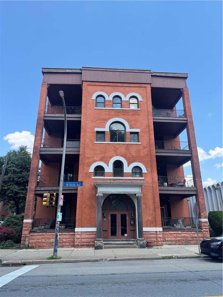 316 W North Ave C
