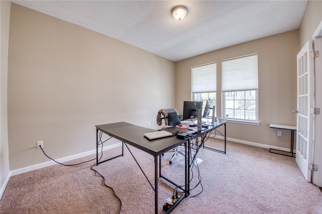 3007 Sir Charles Dr