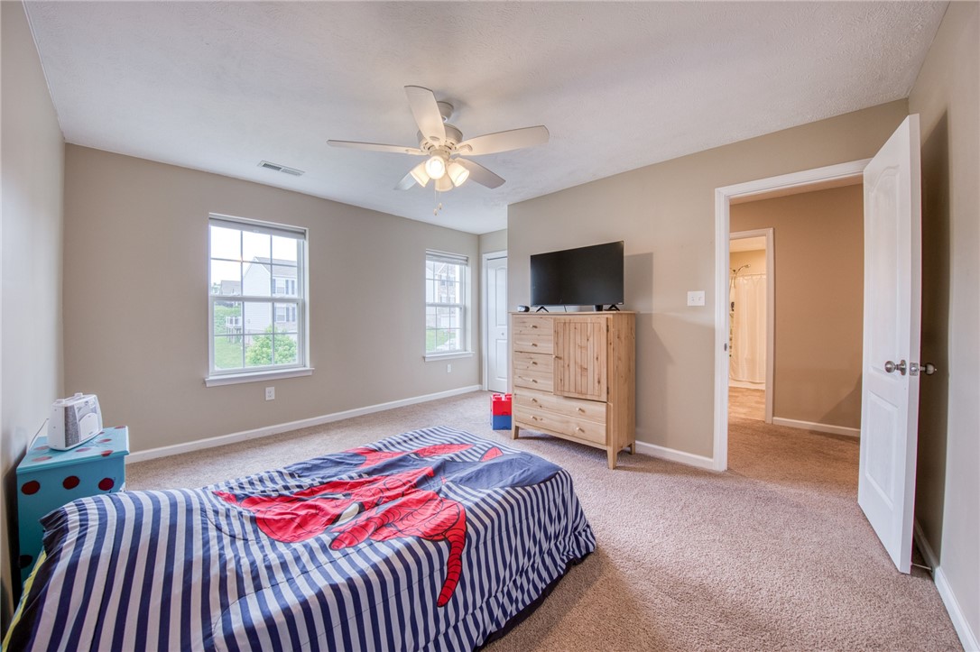 3007 Sir Charles Dr