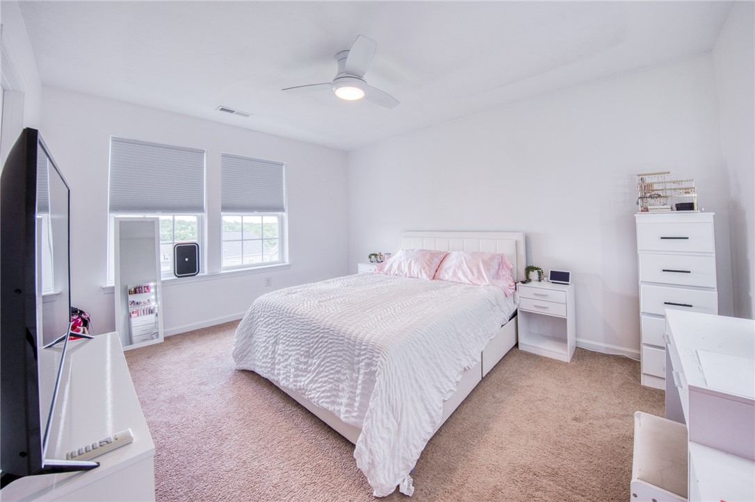 3007 Sir Charles Dr