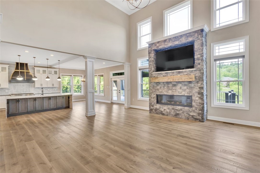 301 Serendipity Ln