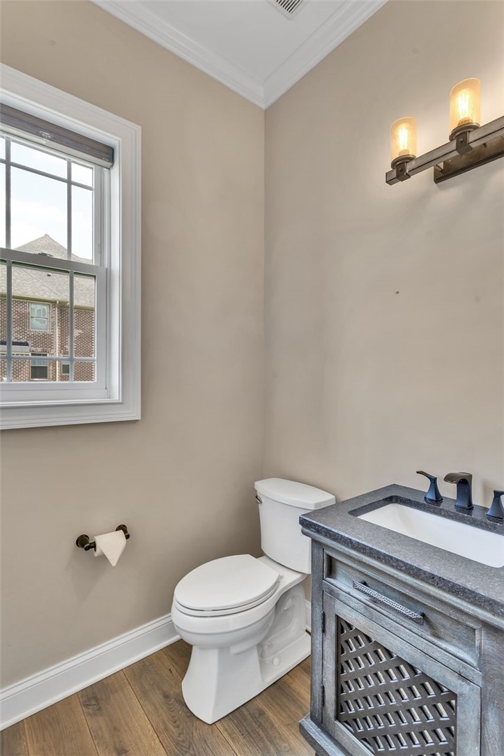 301 Serendipity Ln