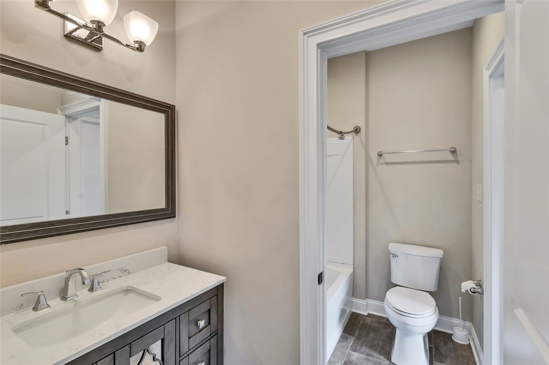 301 Serendipity Ln