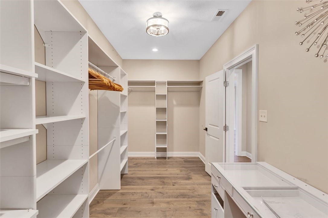 301 Serendipity Ln