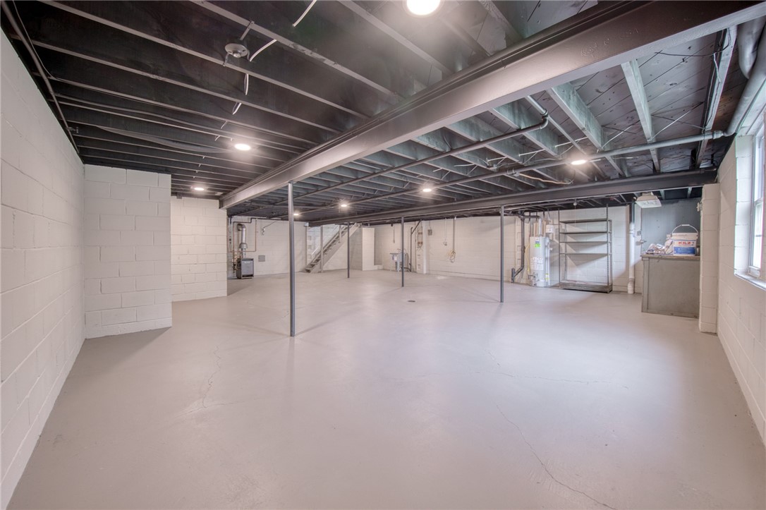 338 Moon Clinton Rd