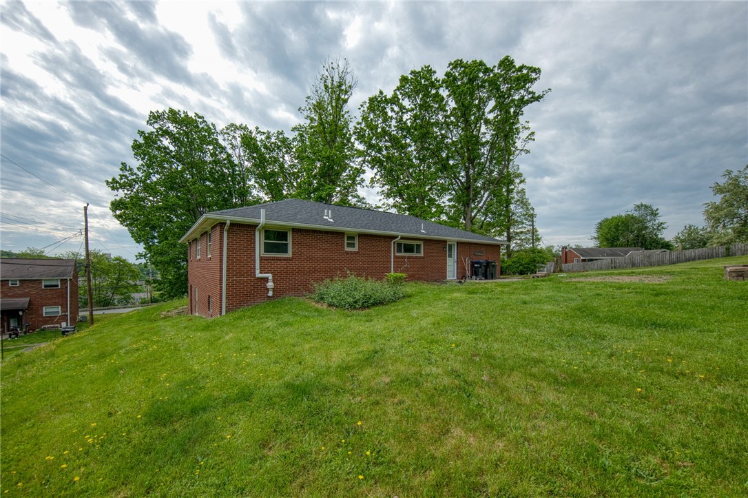 338 Moon Clinton Rd