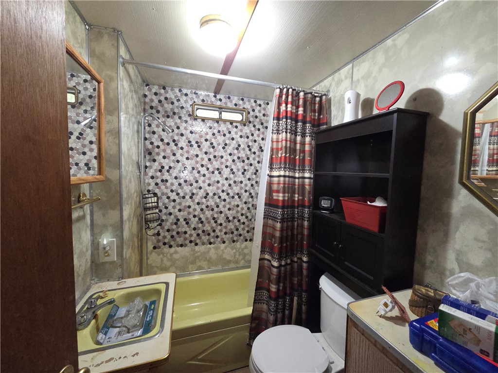 247/248/249 Ottawa Rd.