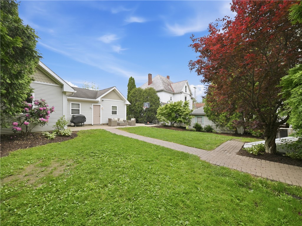 226 College Ave