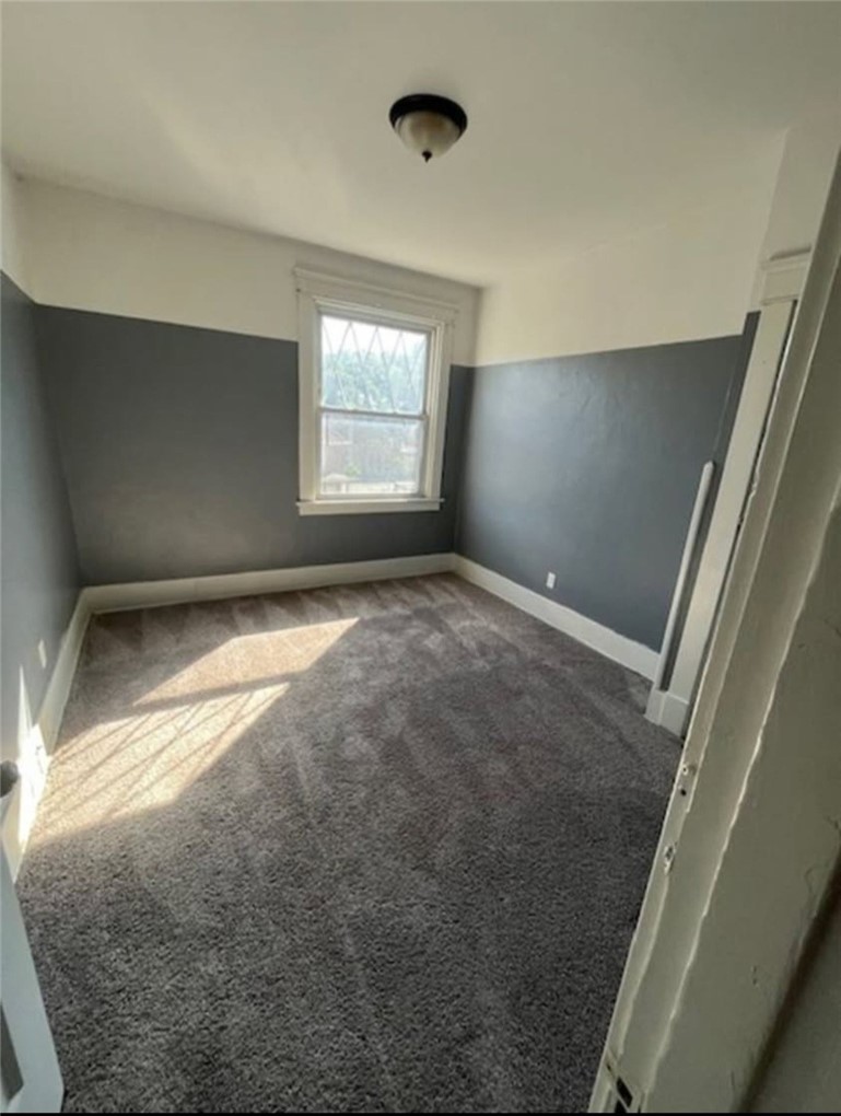 532 Russellwood Ave
