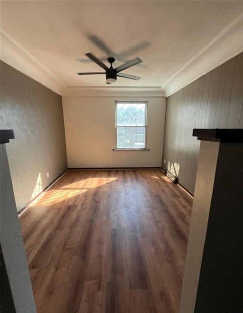 532 Russellwood Ave