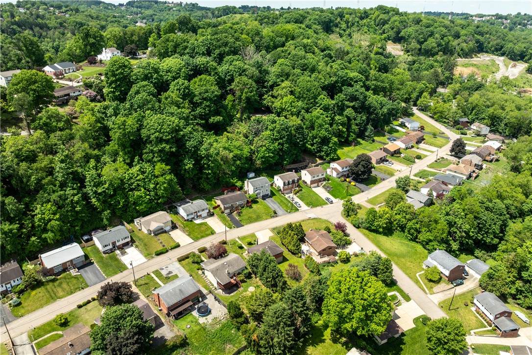 129 Donmor Drive