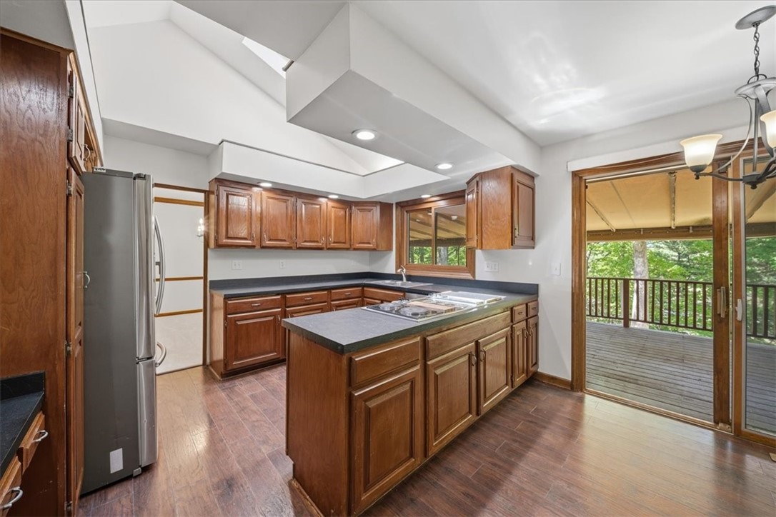 209 Tyburn Woods Dr