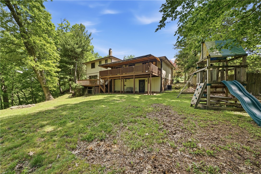 209 Tyburn Woods Dr