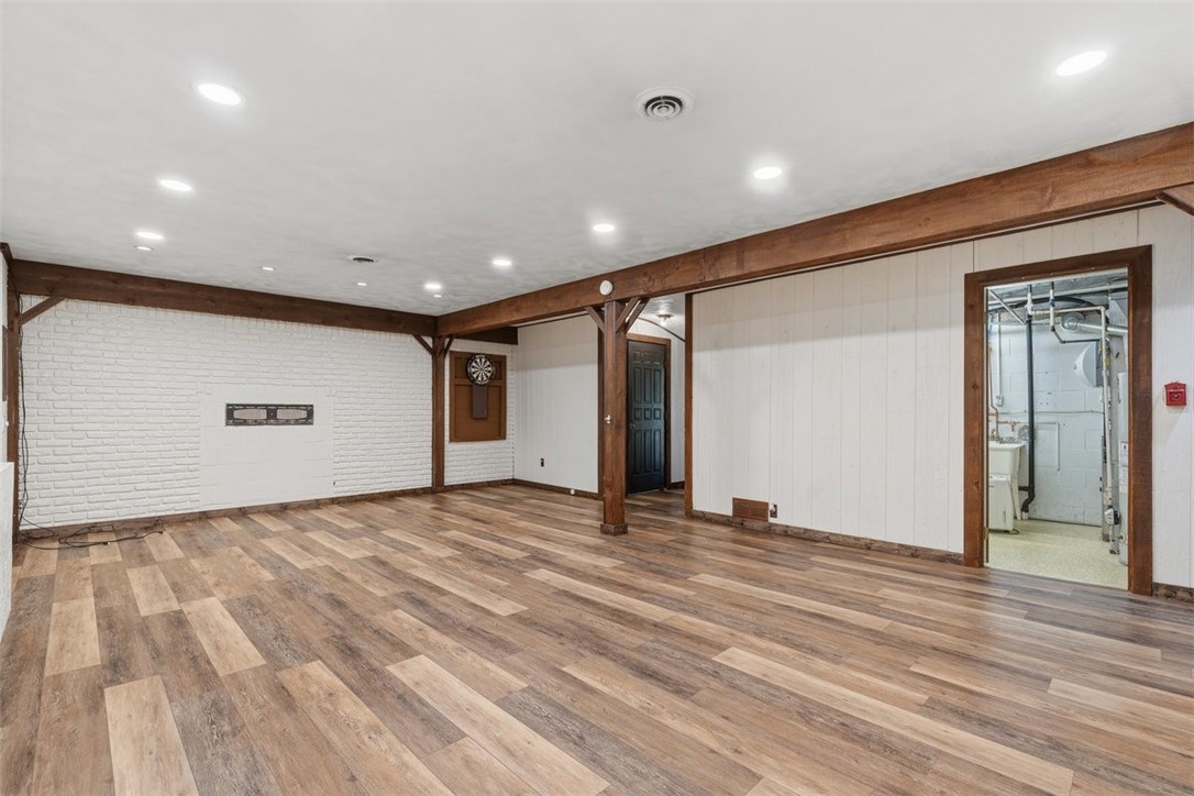 209 Tyburn Woods Dr