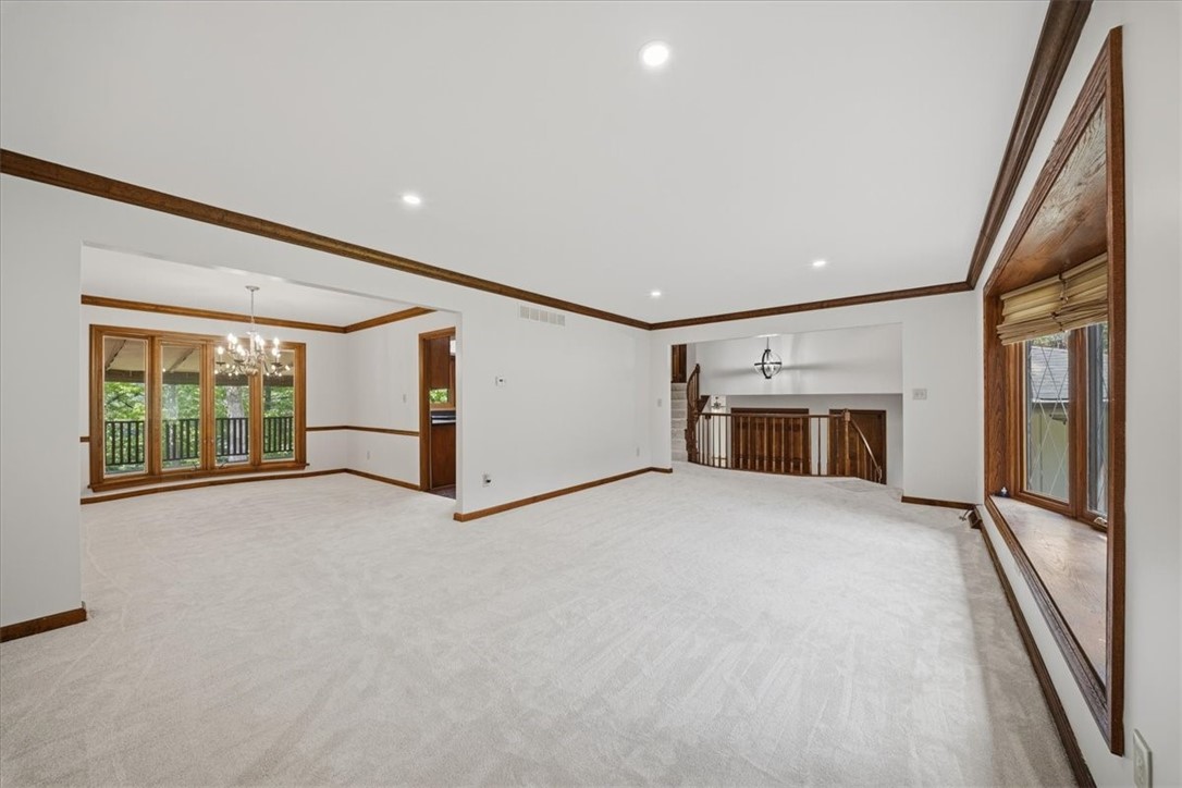 209 Tyburn Woods Dr