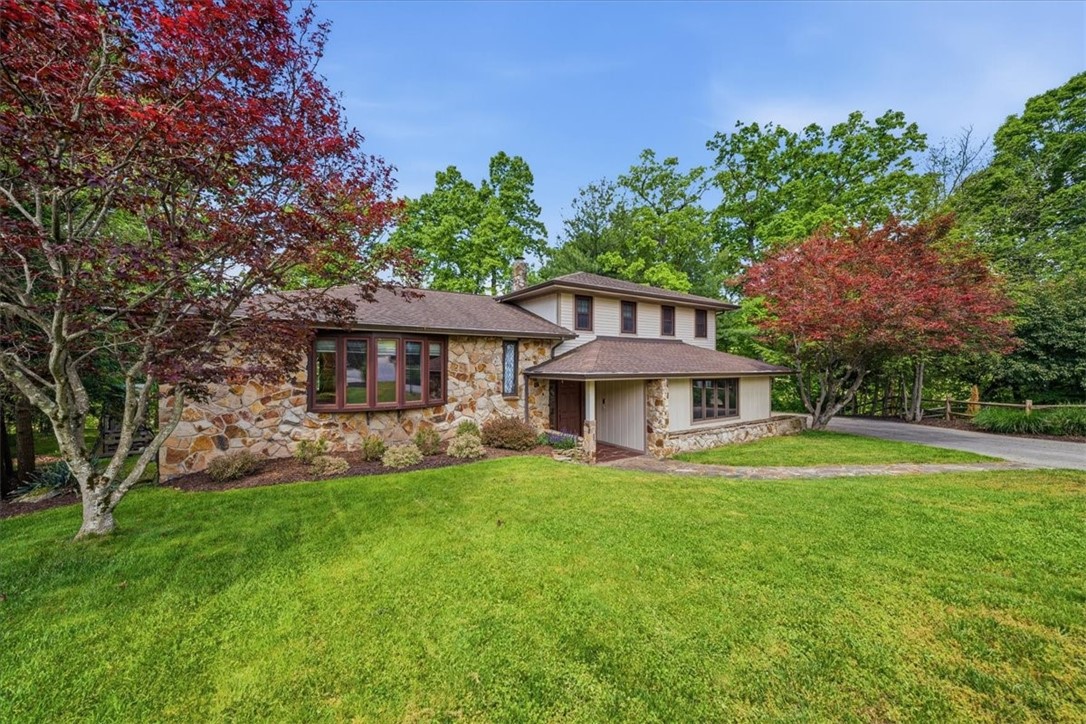 209 Tyburn Woods Dr