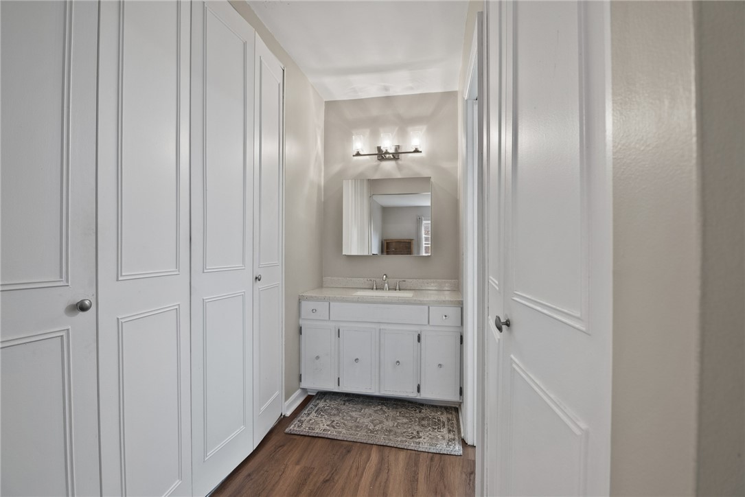 5825 5th Ave 102
