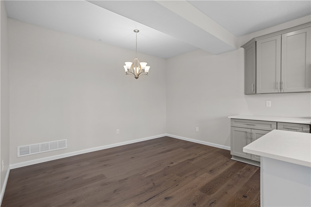 413 WALNUT CT