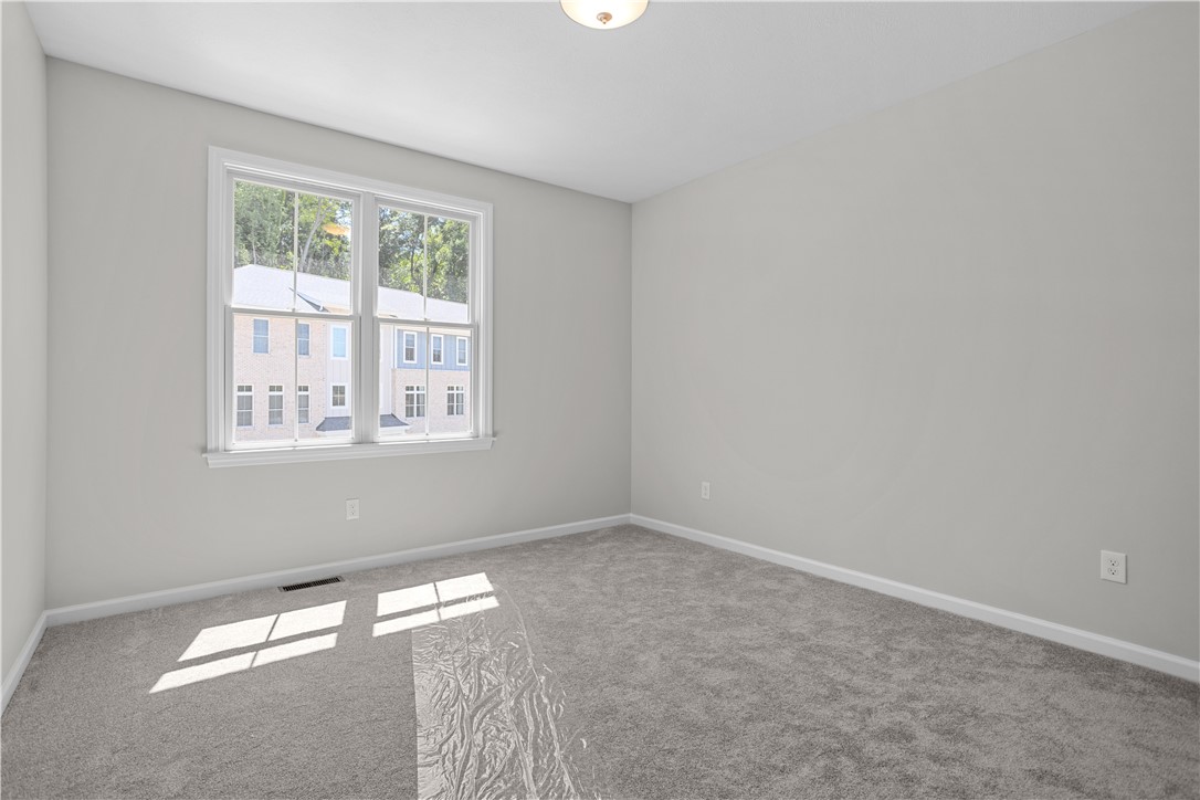 413 WALNUT CT