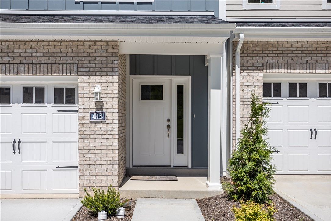 413 WALNUT CT