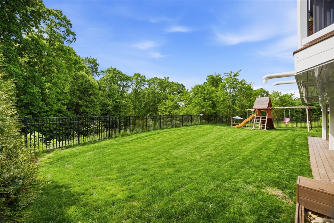 212 Pinnacle Ct