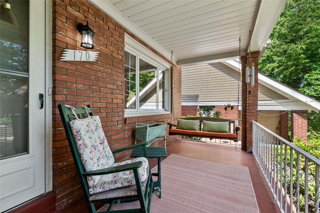 170 Lloyd Ave