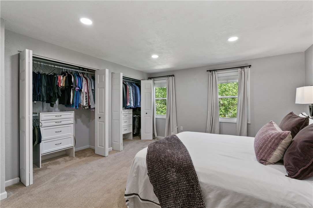 105 Spruce Ct
