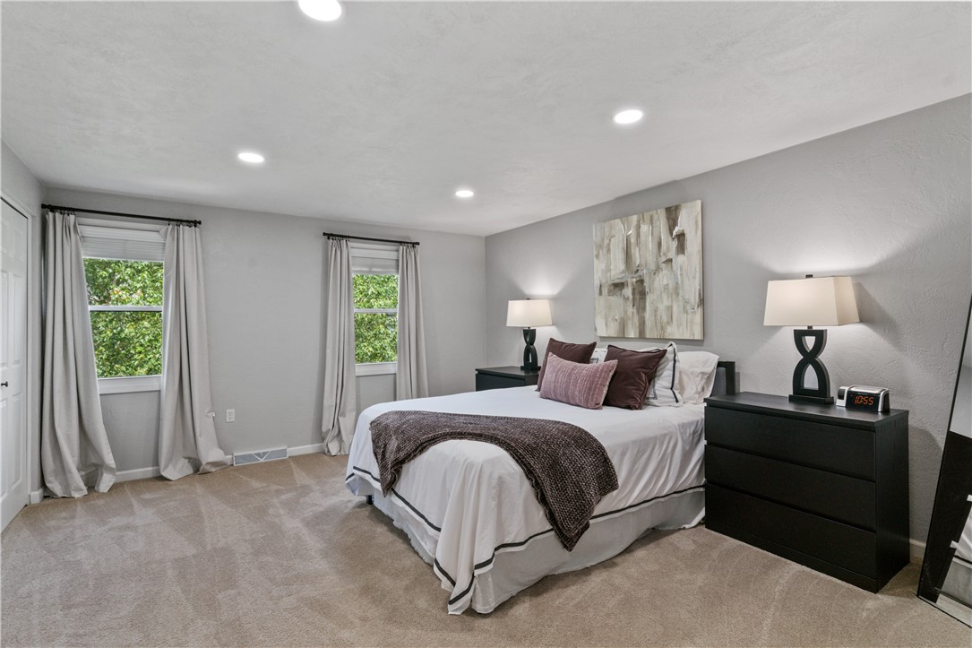 105 Spruce Ct
