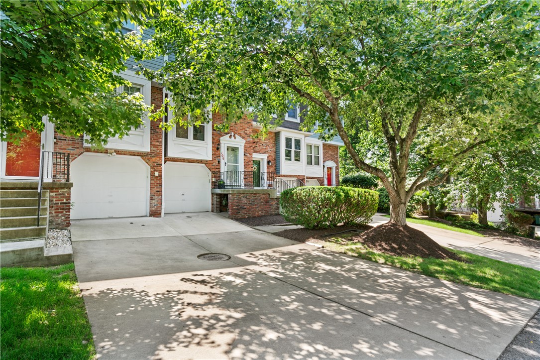 105 Spruce Ct